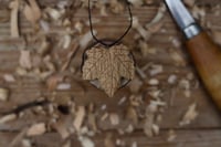 Image 4 of Sycamore leaf pendant 