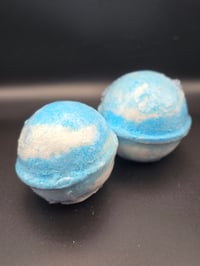 Image 3 of Bath bombs