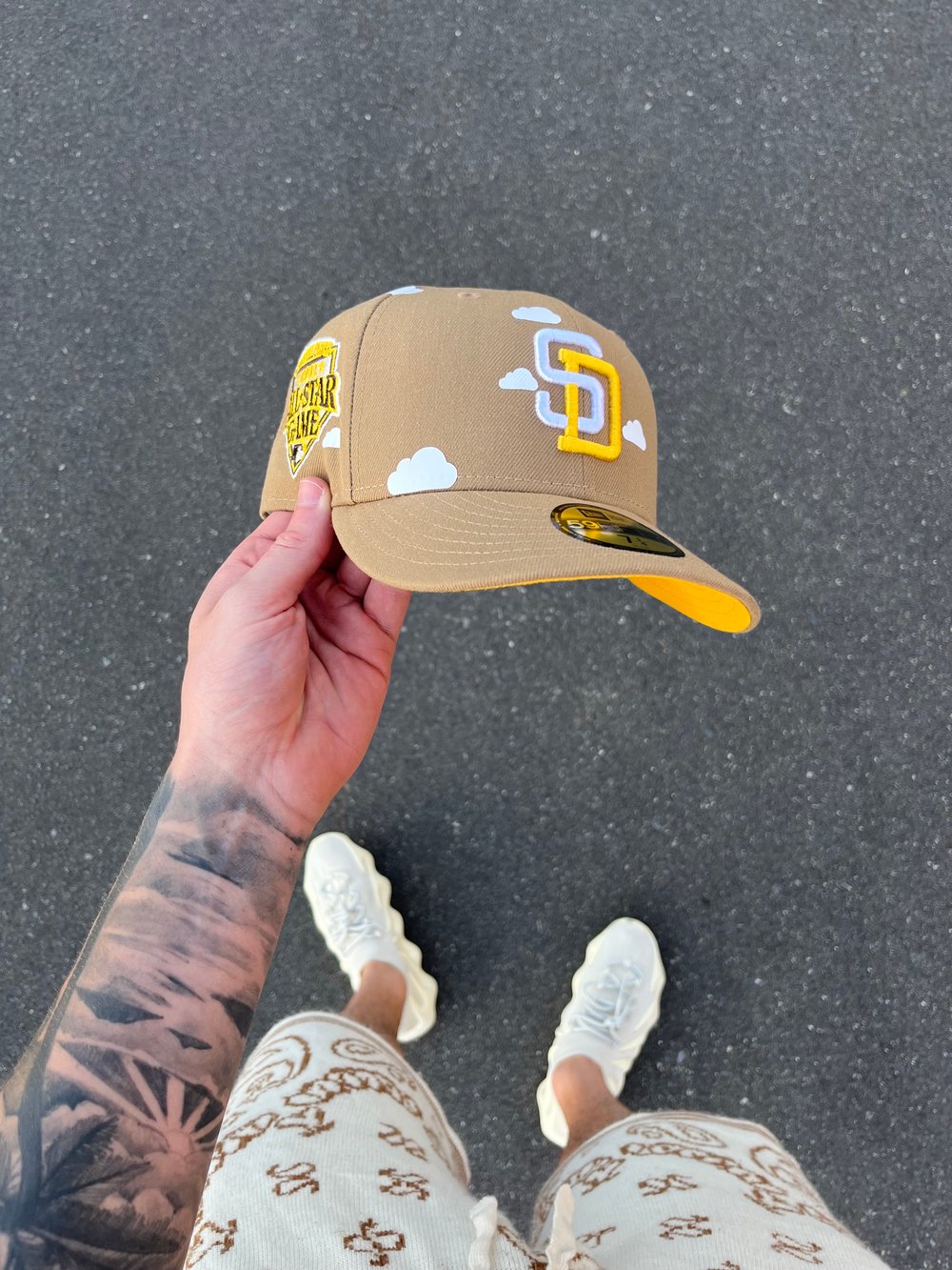 Image of  SUN YELLOW BRIM SAND SAN DIEGO PADRES CUSTOM FITTED CAP