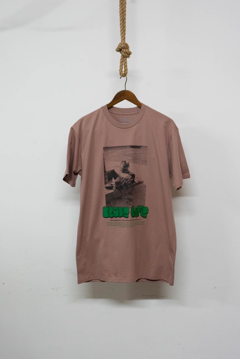 Image of Bubbles Tshirt - Hazy Pink