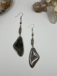 Image 1 of Midnight Meeting Earring Set