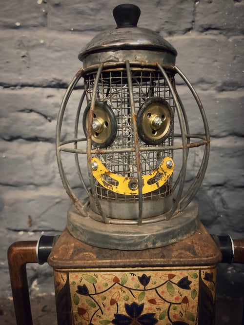 Image of Ginger Whinger