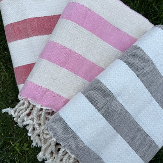 Image of TELO FOUTA TINTA UNITA RIGHE SPINATE