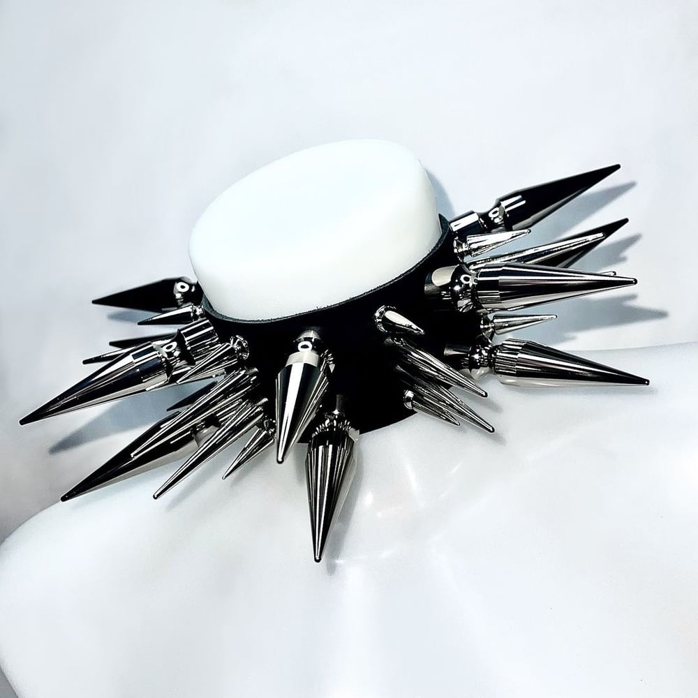 Image of GIGABYTE CHOKER