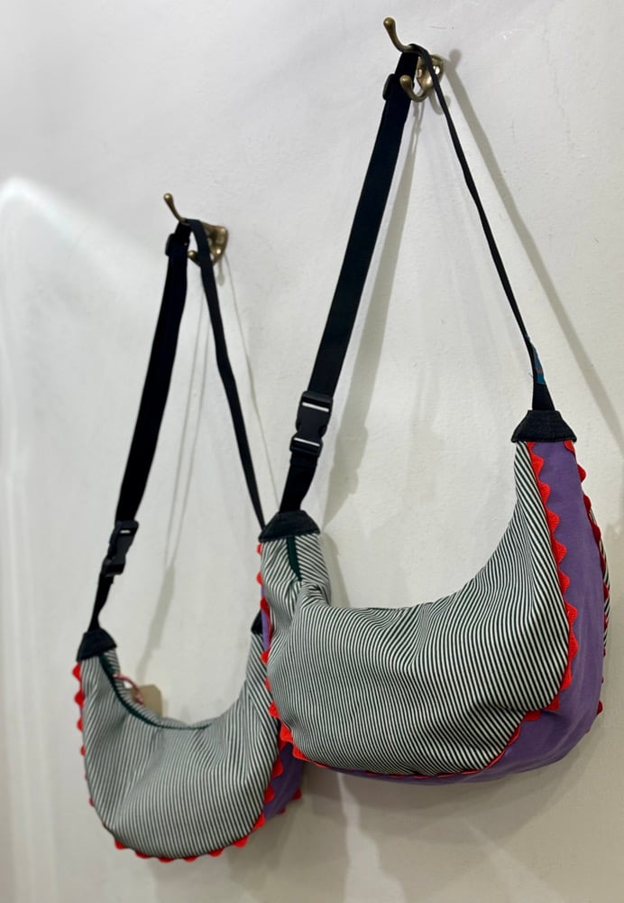Image of Banana Bag Spring 4