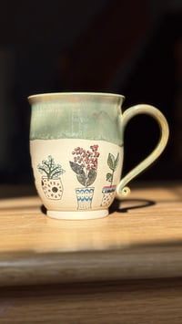 Image 2 of Planter Mug 02