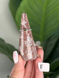 Image 6 of SANGRIA LACE AGATE RING HOLDERS