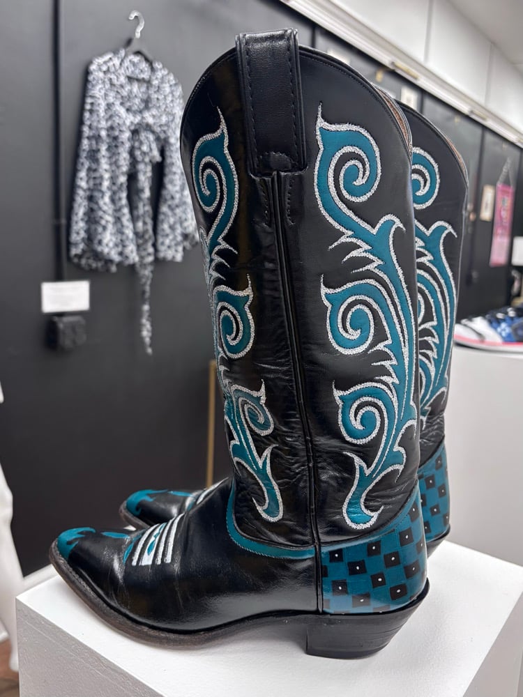 Birds Boots