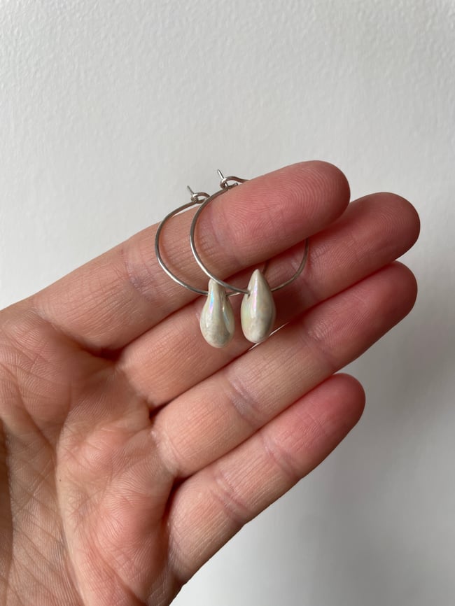 Porcelain pearl hoops