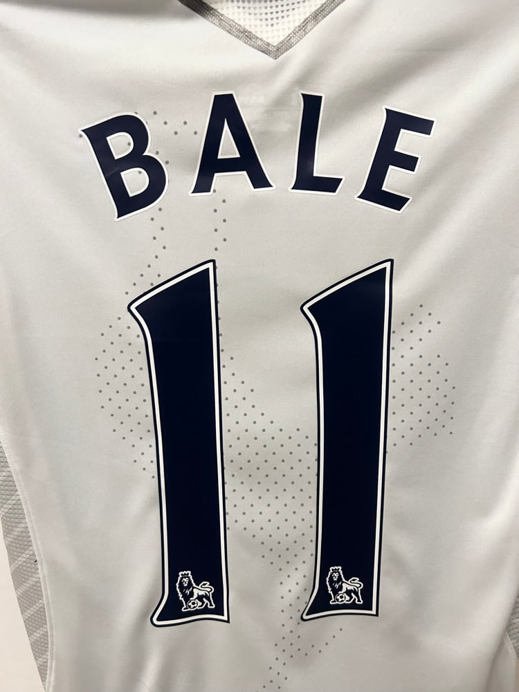 Image of Tottenham Hotspur “BALE 11” 2012/13 Home Shirt + PL patches  (M)
