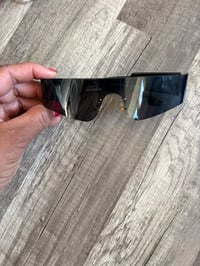 Sunnies 1
