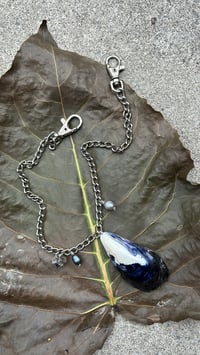 Image 3 of Mussel Shell, Diamond  + Pearl key chain 