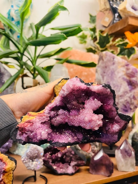 Image of Purple Agate Geode ||