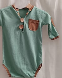 Image 2 of Baby Boy Bodysuit for Sitter Photoshoot | Liam | 9-12 months | Dusty green | Cinnamon additives