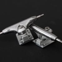 Image 6 of DYNAMIC trucks 29mm