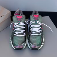 Image 4 of size: us8/W9.5 uk7.5 eu41.5 cm26