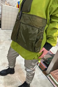 Image 5 of Para Pocket Olive Poplin Sweat