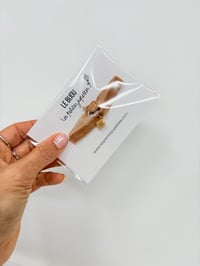 Image 6 of Le Bracelet Femme ruban velours élastique breloque losange