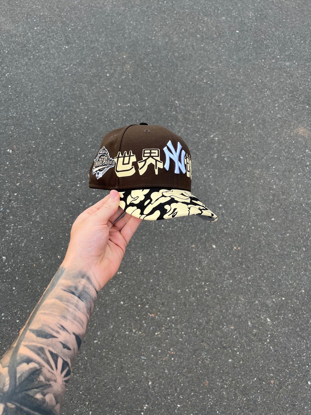 Image of CHOCOLATE MOCHA NEW YORK YANKEES CUSTOM FITTED CAP