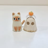 Image 1 of Glow in dark ghost mask, pumpkin, and spider flame point siamese cat ceramic figurine 