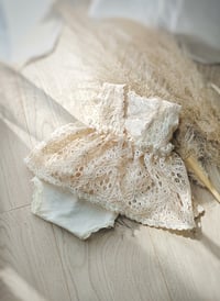Image 3 of Baby girl photoshoot set | Alessia | 0-3 months | boho cream color