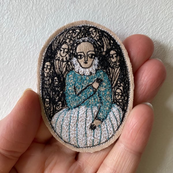 Image of noble lady in blue and white - embroidery brooch