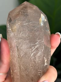 Image 9 of XL QUARTZ ENHYDRO WITH 3 MOVING BUBBLES -BRAZIL-