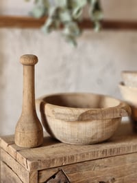 Image 2 of Le mortier en bois