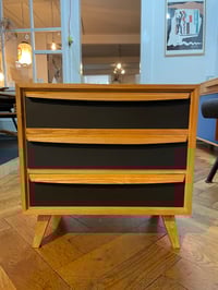 Image 2 of Kleine linoleum Kommode 