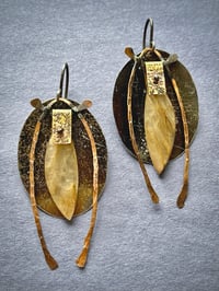 Image 2 of Rutile shrines