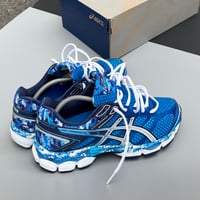 Image 3 of size: us8W uk6 eu39.5 cm25 