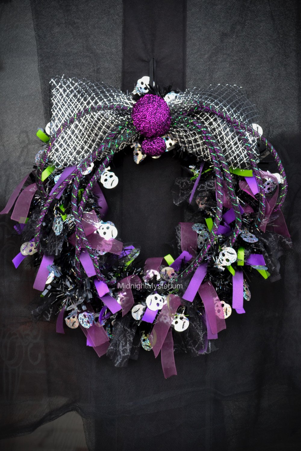 Arachnid: Decorative Spider Themed Wreath