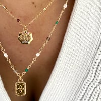 CALIE et ROSE - Collier perlé et pendentif