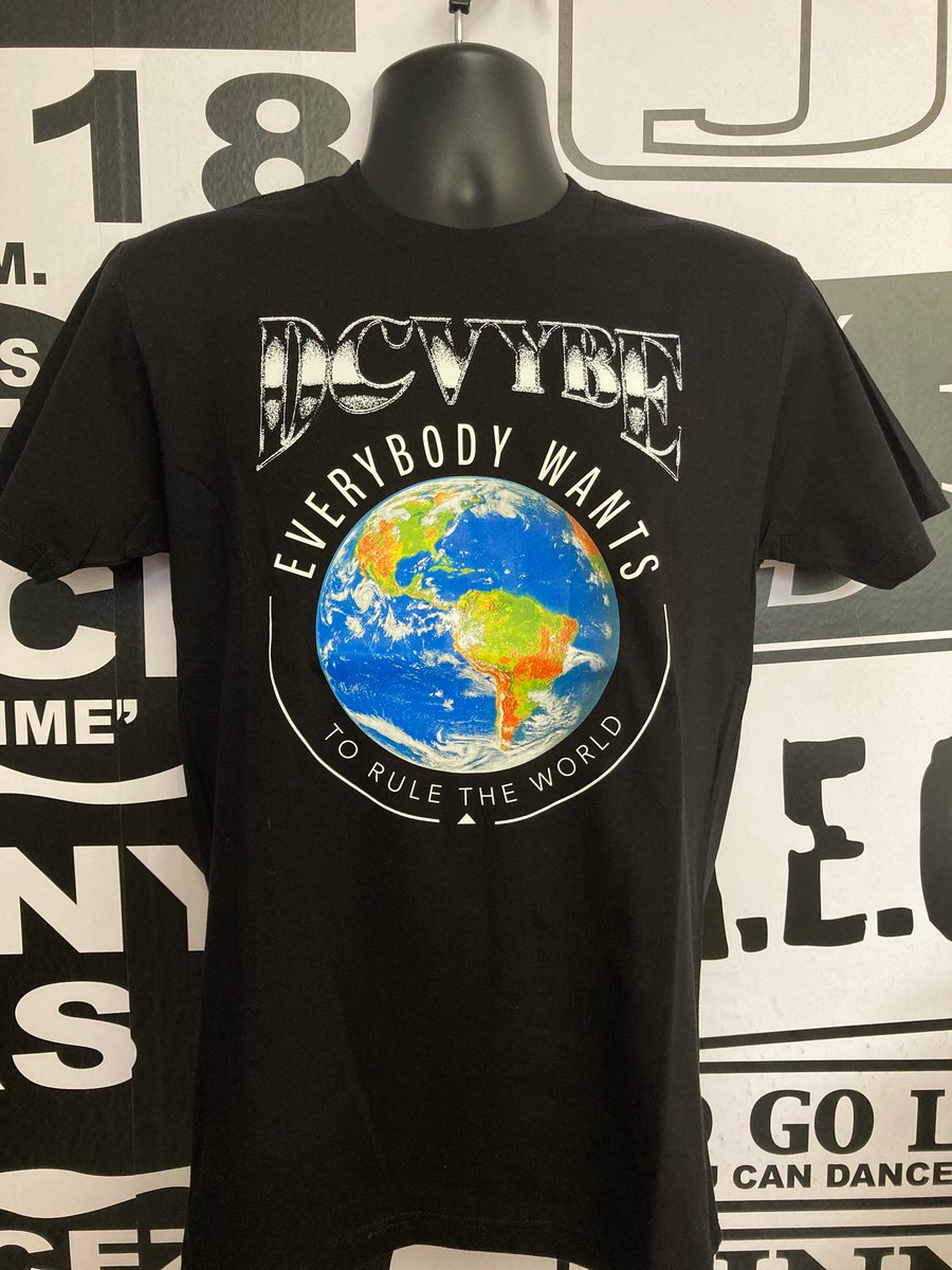 Image of DC VYBE RULE THE WORLD Black Tshirt