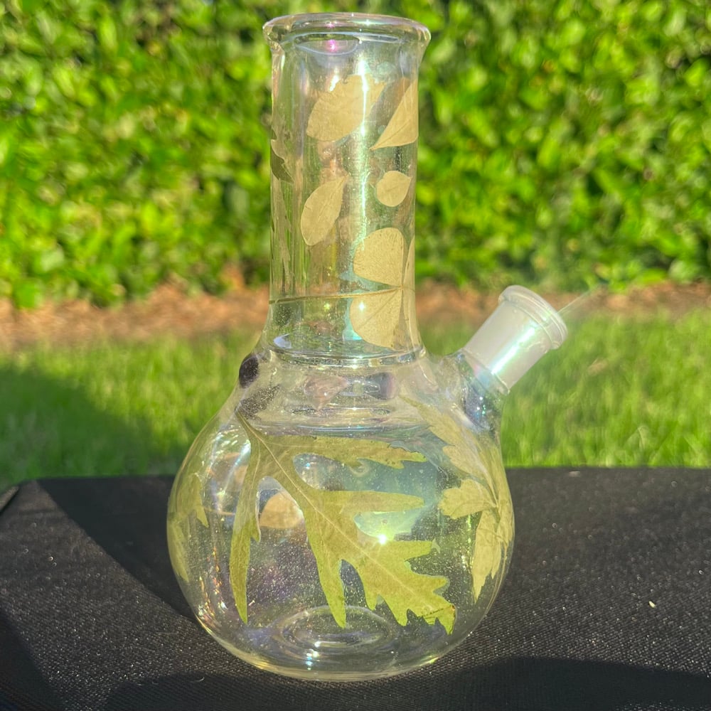 Image of fluorite, flowers & leaves holographic 6"