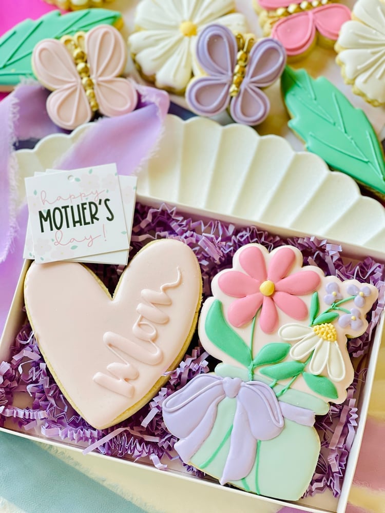 Image of Personalized Bouquet Gift Set