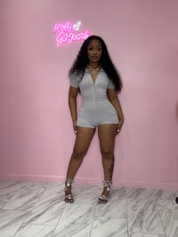 Image 2 of Tesia- Gray