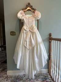 Image 6 of 1980s Floral Fairytale