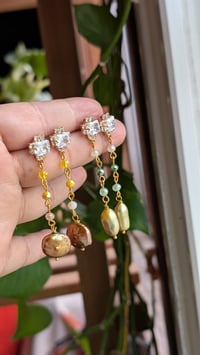 Image 2 of PEARLS & SPARKLE COLLECTION 