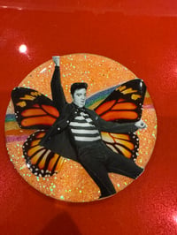 Orange butterfly button
