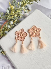 Image 3 of Simpleng Parol