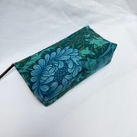 Image 5 of William Morris Standing Pouch No.15