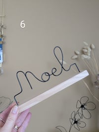Image 6 of Mots sur socle - déstockage