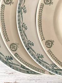 Image 3 of Composition 4 assiettes Terre de fer