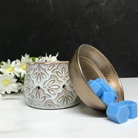 Image 3 of Bronze Floral 2-In-1 Deluxe Fragrance Warmer