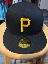 Image 1 of Pittsburgh Pirates MLB Fitted Size 7 3/8 Hat