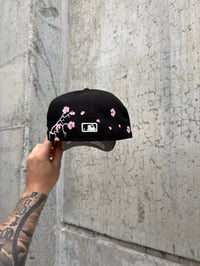 Image 2 of JAPAN FLAG BLACK LOS ANGELES DODGERS CUSTOM FITTED CAP