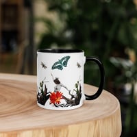 Image 2 of Mantis Queen - Mug with Color Inside - 2 size options