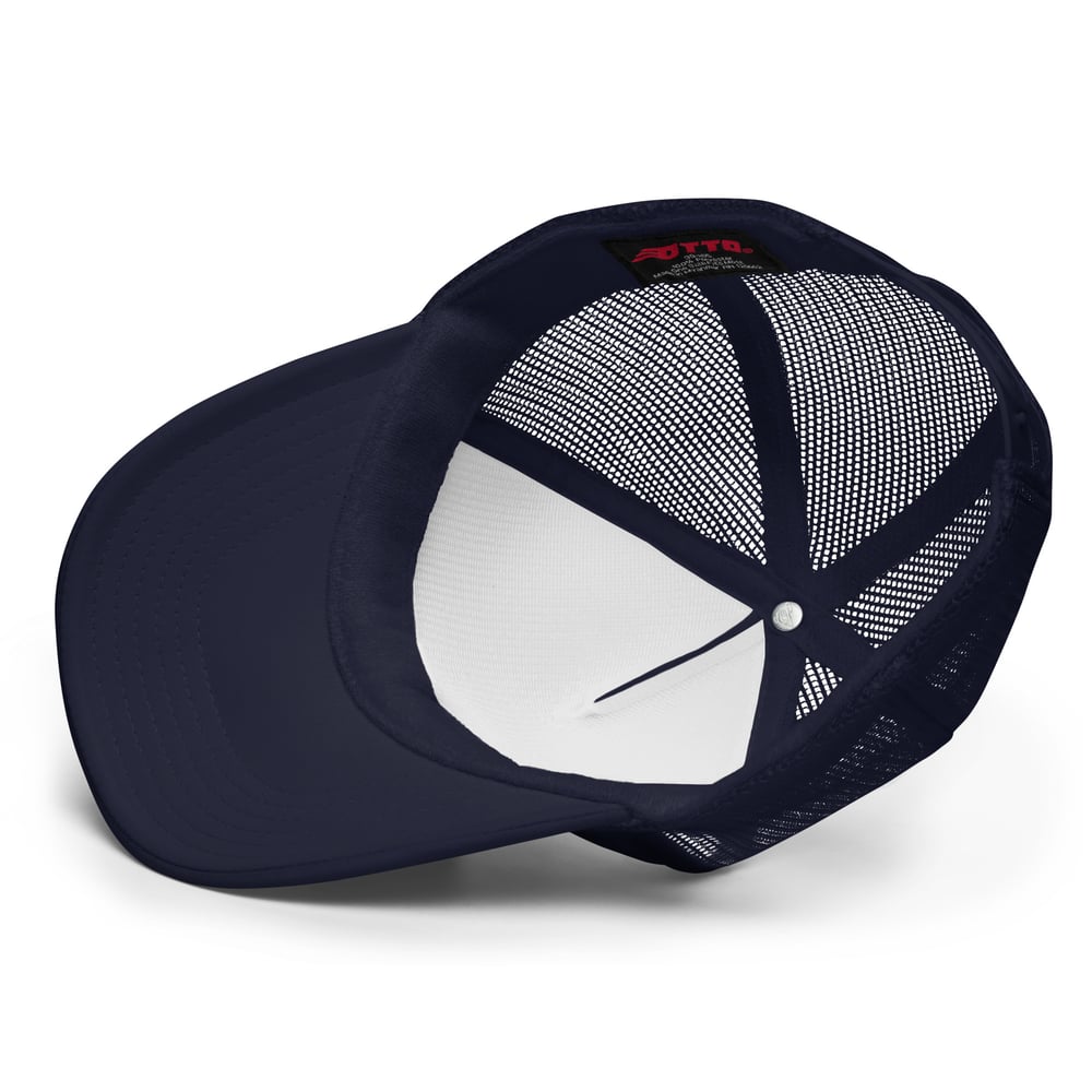 BeardBuster: Foam trucker hat
