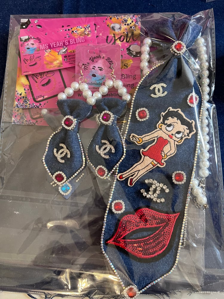 Image of Chanel Tie set 